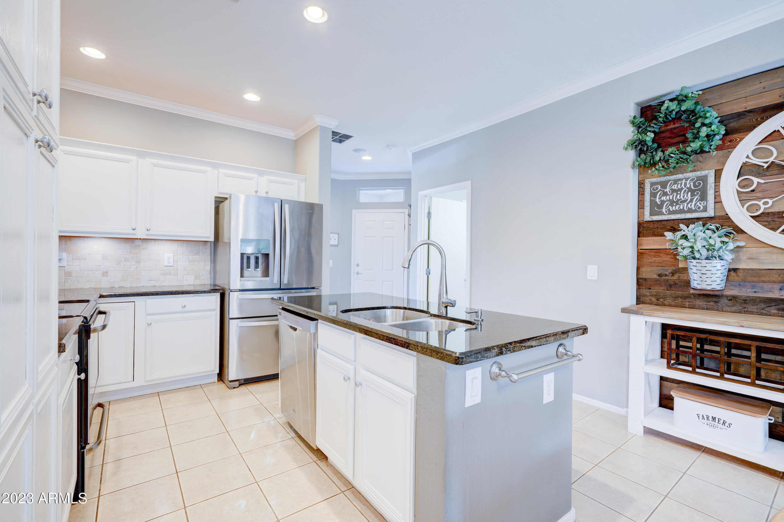 1743 South Rome Street Gilbert, AZ 85295 - Photo 6 of 35 1743 S Rome st-31