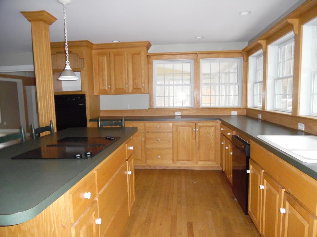 31 Stingy River Road Epping, NH 03042 - Photo 10 of 24