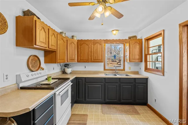 $95,000 | 317 South Hickory Street, Bunker Hill, IL 62014