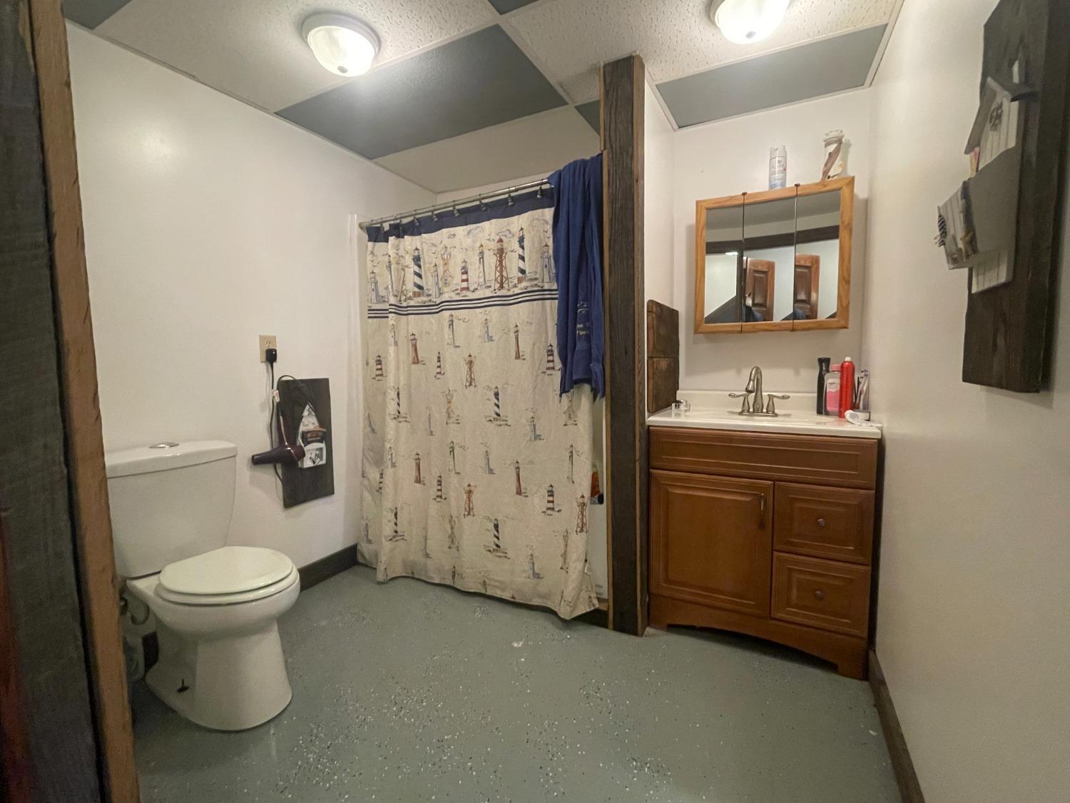 12302 Bennett Road Florence, IN 47020 - Photo 30 of 39 Basement Bath