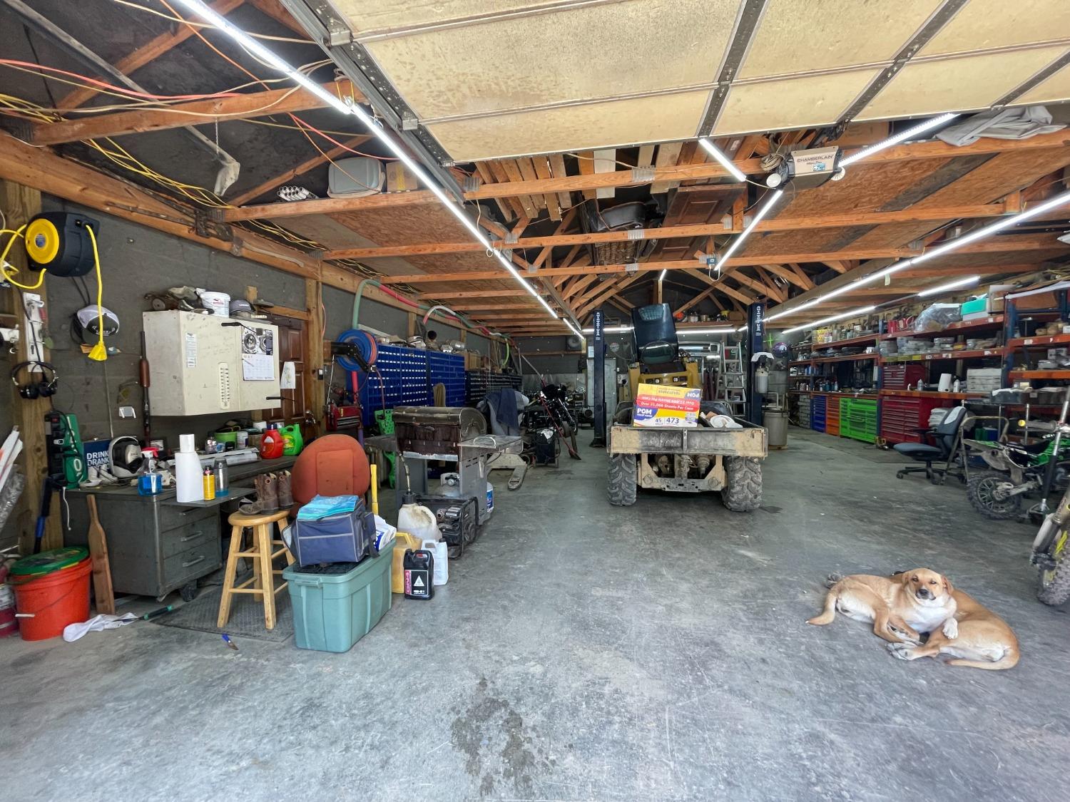 12302 Bennett Road Florence, IN 47020 - Photo 35 of 39 Shop