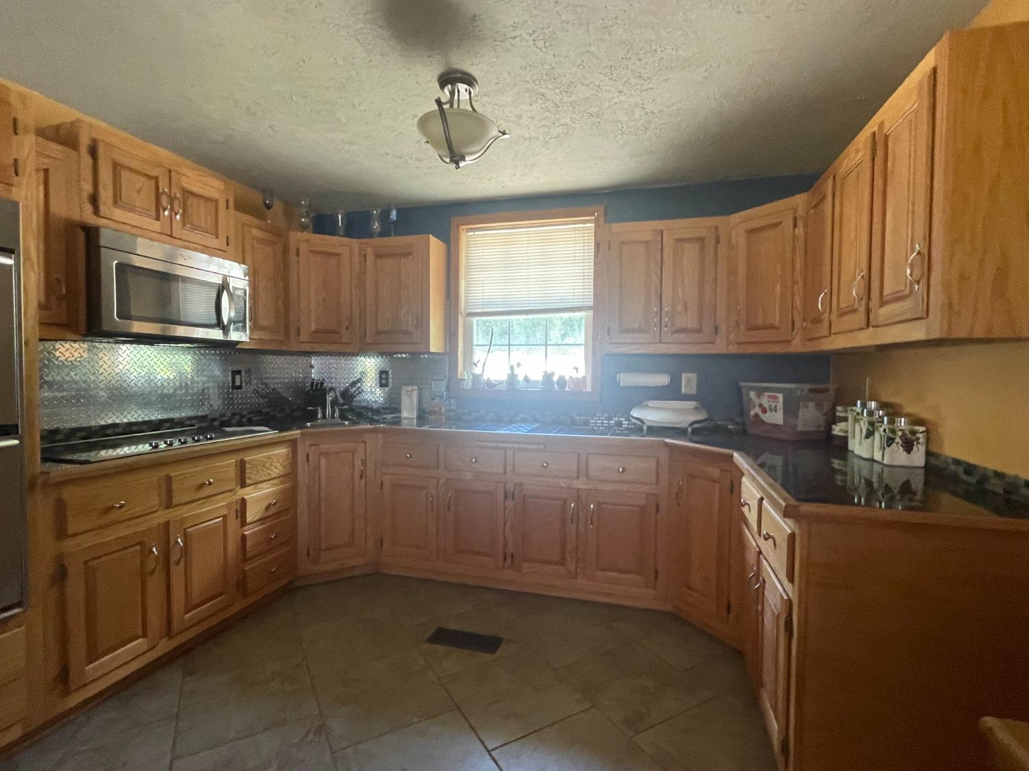 12302 Bennett Road Florence, IN 47020 - Photo 7 of 39 Kitchen