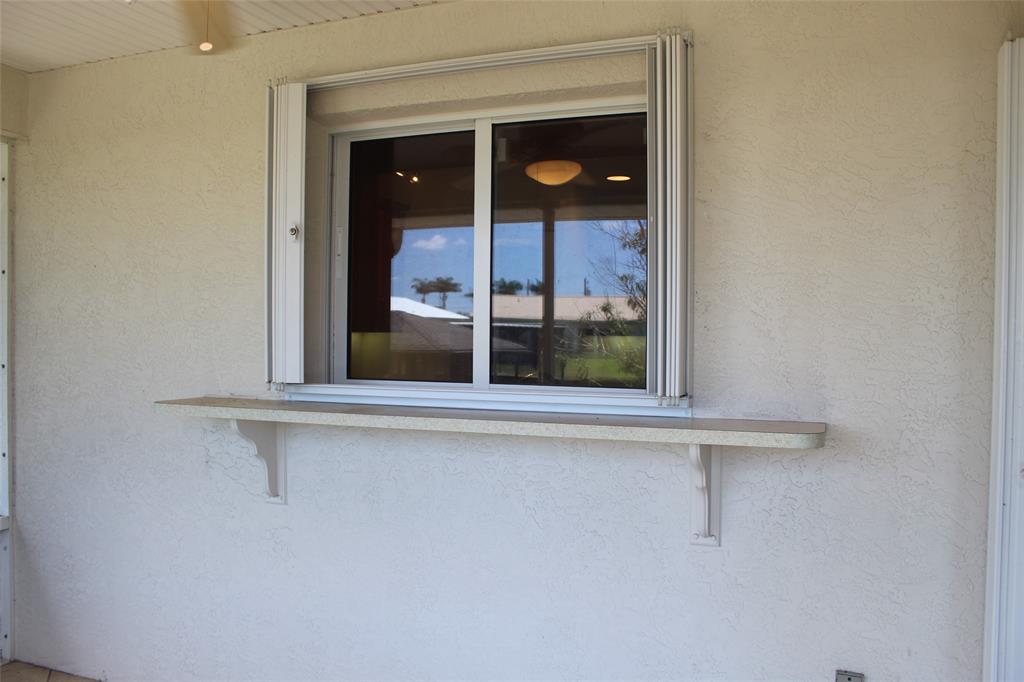 2422 Southeast 33rd Street Okeechobee, FL 34974 - Photo 14 of 32 a view of a window