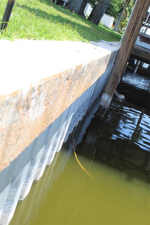 2422 Southeast 33rd Street Okeechobee, FL 34974 - Photo 5 of 32 a view of a balcony with an outdoor space