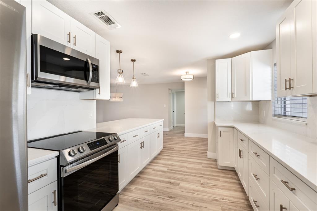 418 Gilbert Road Winter Park, FL 32792 - Photo 6 of 30