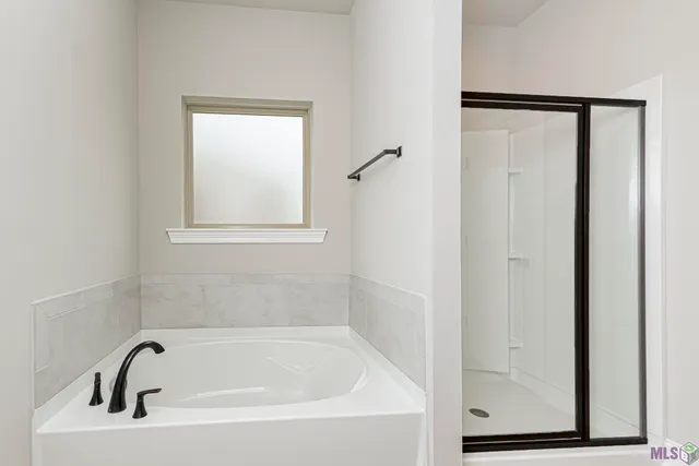 $2,400 | 39234 Blue Heron Court, Prairieville, LA 70769