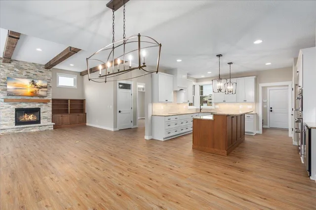 $929,900 | 2467 Sydney Lane, Hudson, WI 54016