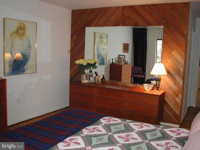 1610 Greenbriar Court Reston, VA 20190 - Photo 19 of 22 Master Bedroom