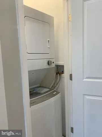 $1,900 | 168 Haddon Avenue, Unit A, West Berlin, NJ 08091