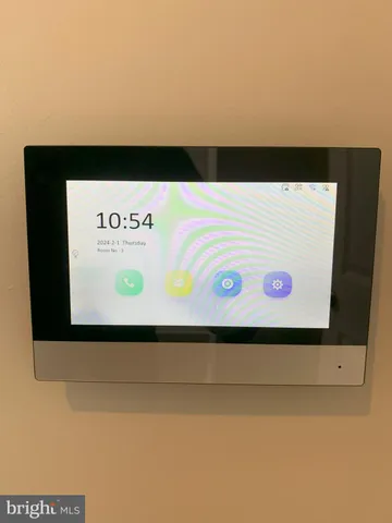 $1,900 | 168 Haddon Avenue, Unit A, West Berlin, NJ 08091