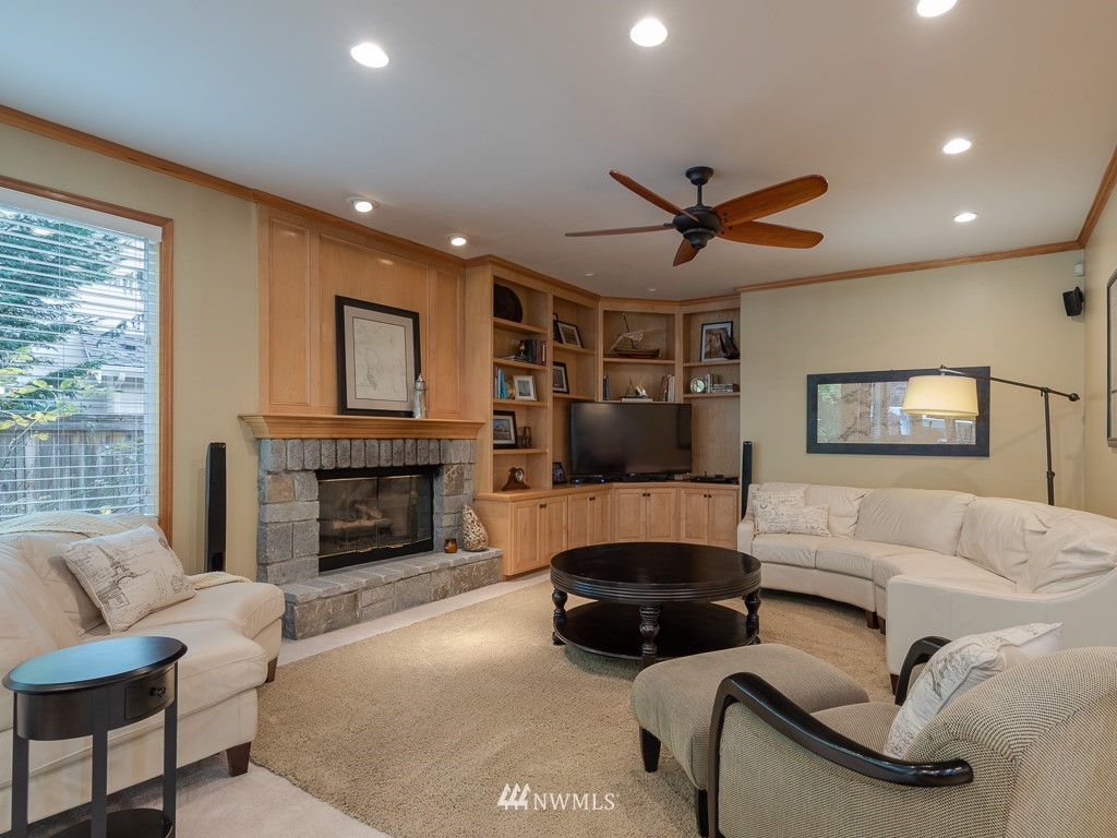 5011 176th Street Southeast Bothell, WA 98012 - Photo 11 of 24