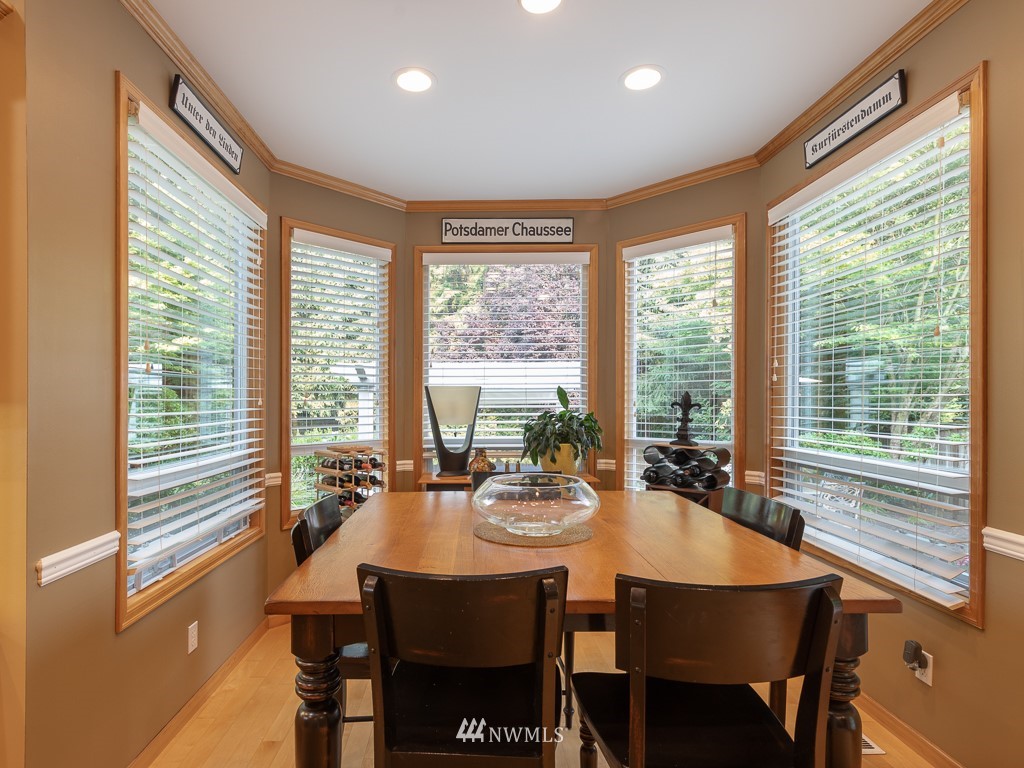 5011 176th Street Southeast Bothell, WA 98012 - Photo 10 of 24