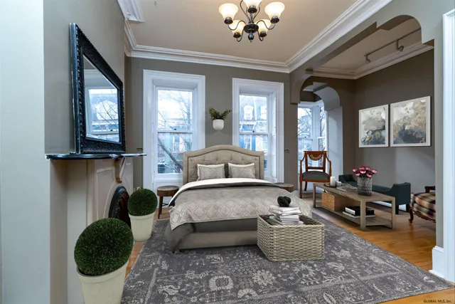 $2,350 | 279.5 Hudson Avenue, Albany, NY 12210