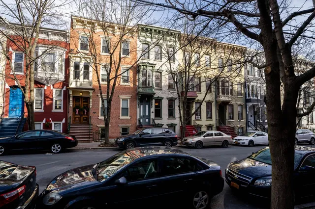 $2,350 | 279.5 Hudson Avenue, Albany, NY 12210