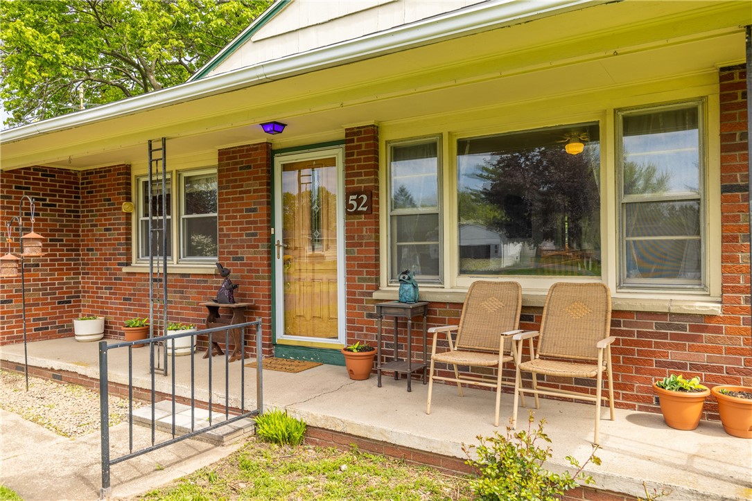 52 Leo Road Henrietta, NY 14623 - Photo 3 of 28