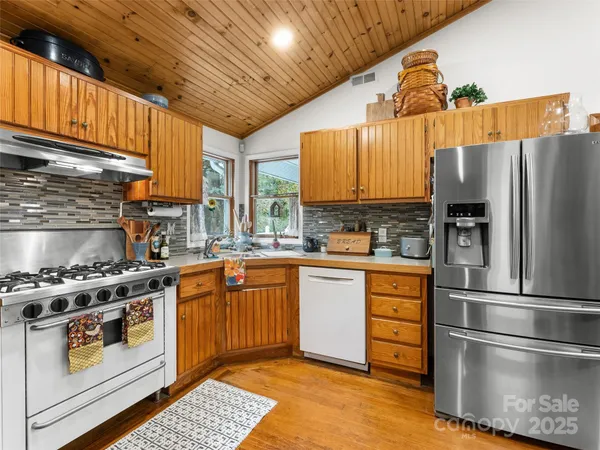 $575,000 | 645 West Fork Creek Road, Saluda, NC 28773