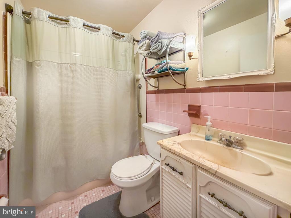 2751 Kruger Road Abington, PA 19001 - Photo 17 of 27