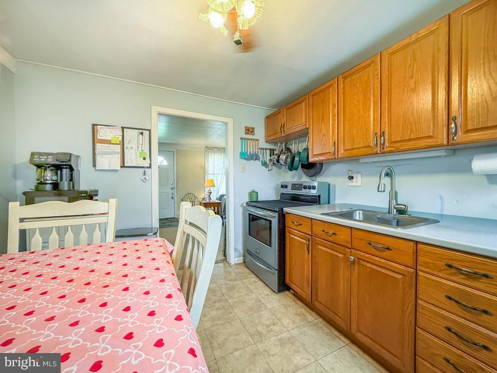 2751 Kruger Road Abington, PA 19001 - Photo 6 of 27