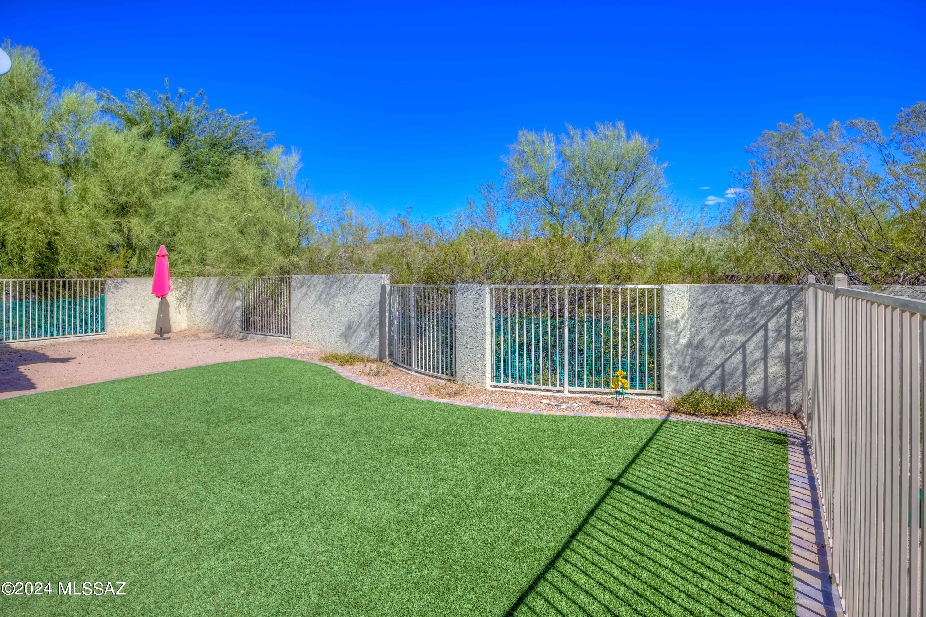 1588 West Copper Ridge Drive Tucson, AZ 85737 - Photo 33 of 36