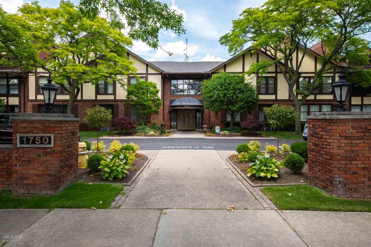 1750 Vernier Road, Unit 17 Grosse Pointe Woods, MI 48236 - Photo 1 of 33