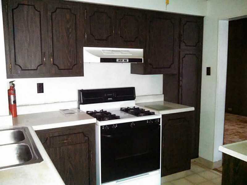 959 Stanford Road Brighton Heights, PA 15212 - Photo 4 of 13 Kitchen.