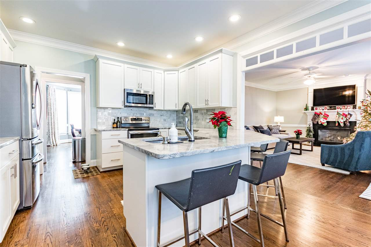 7913 Sandy Bottom Way Raleigh, NC 27613 - Photo 3 of 23 KITCHEN
