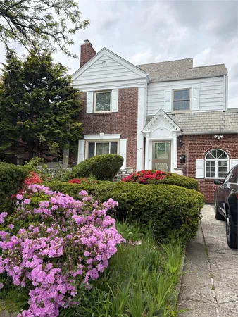 $1,499,000 | 62-40 Cromwell Crescent | Rego Park