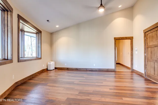 $1,700,000 | 194 Helms Ferry Road, Sharps Chapel, TN 37866