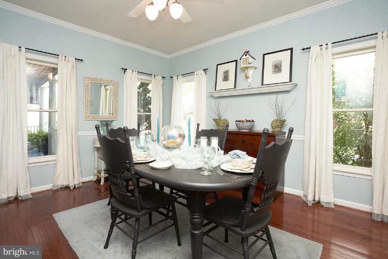 481 Tschiffely Square Road Gaithersburg, MD 20878 - Photo 21 of 30 Dining Room
