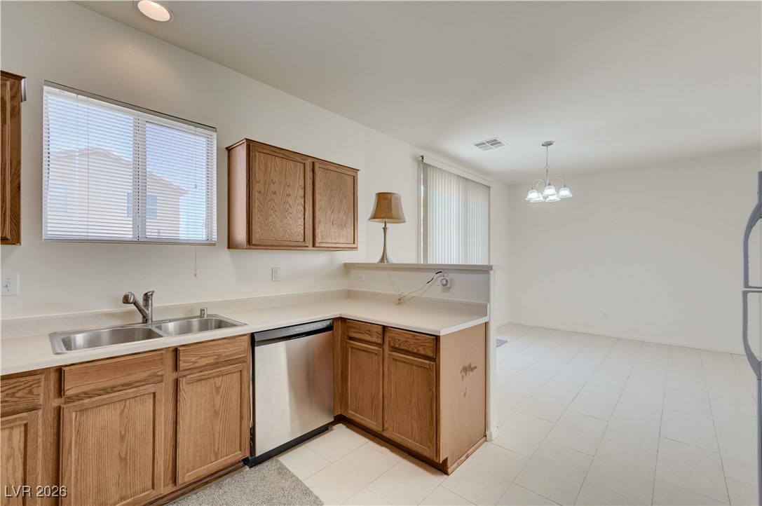 3844 Kit Fox Street Las Vegas, NV 89122 - Photo 11 of 55