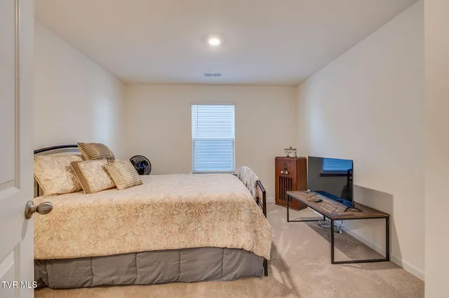 $360,000 | 169 Crawford Circle, Bristol, TN 37618