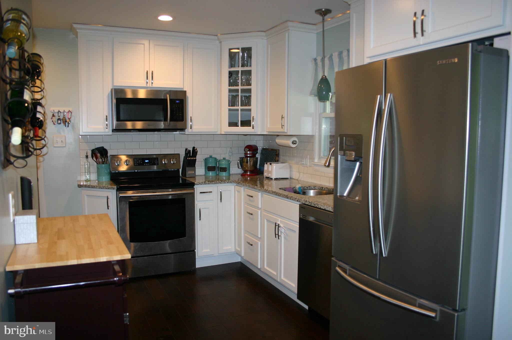 105 Red Mill Road Etters, PA 17319 - Photo 2 of 35 Updated Kitchen