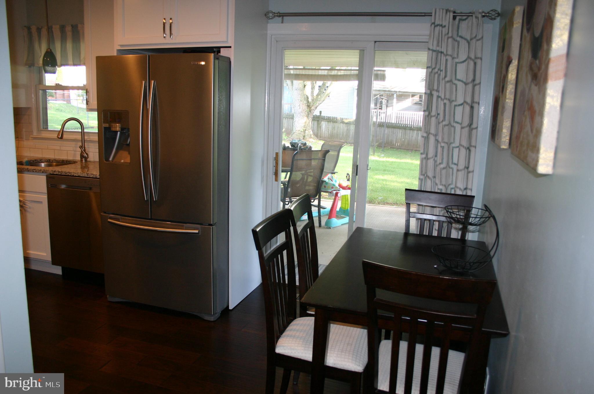 105 Red Mill Road Etters, PA 17319 - Photo 4 of 35 Dining Area