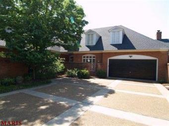 12 Upper Price Road Olivette, MO 63132 - Photo 1 of 1