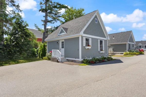 $295,000 | 994 Portland Road, Unit 2, Saco, ME 04072