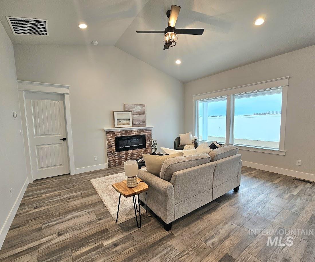 2002 Regan Street Jerome, ID 83338 - Photo 4 of 14