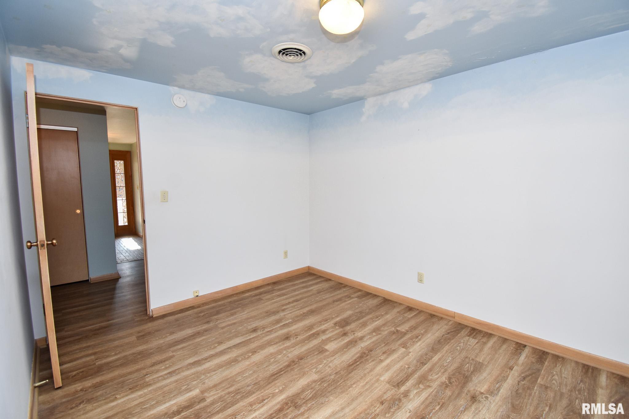 307 Walnut Street Washington, IL 61571 - Photo 37 of 43