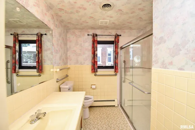 $219,900 | 307 Walnut Street, Washington, IL 61571