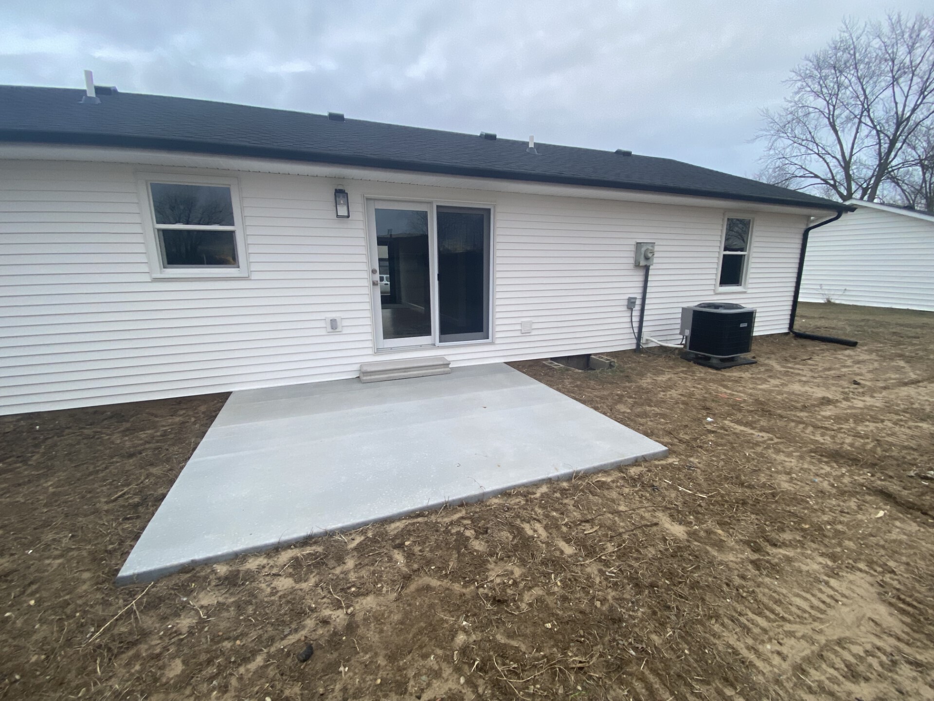 702 Sprenger Road Seymour, IN 47274 - Photo 3 of 22 Gallery Image 3