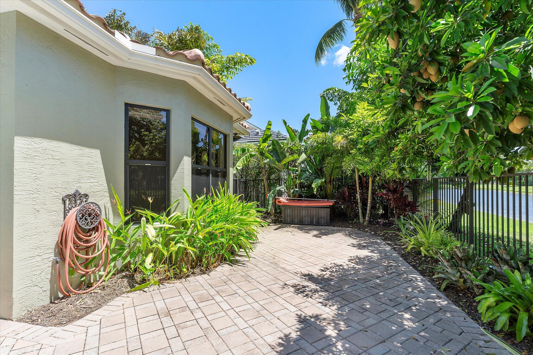 17585 Middlebrook Way Boca Raton, FL 33496 - Photo 47 of 56 58-17585 Middlebrook Way_058