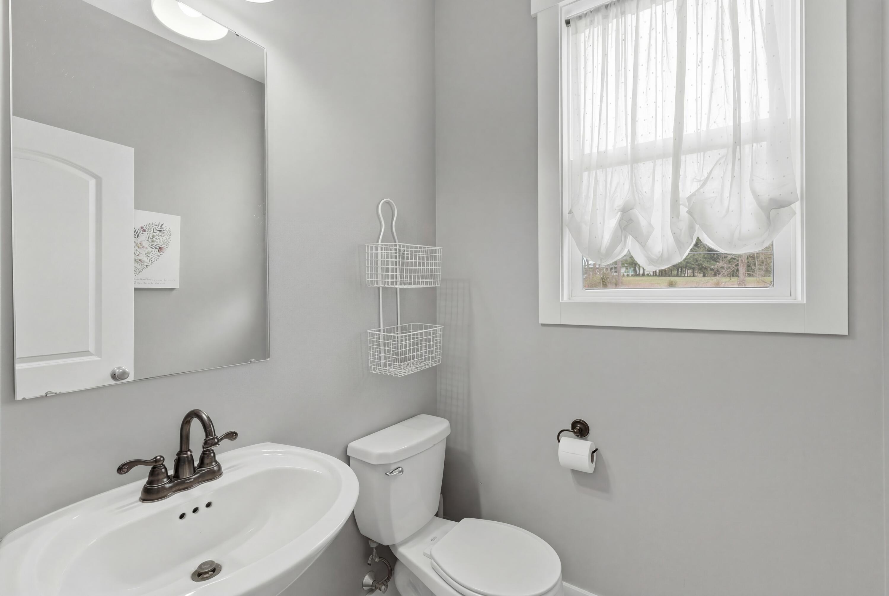 8433 Sunnyview Road Southeast Caledonia, MI 49316 - Photo 13 of 31 IMG_3155