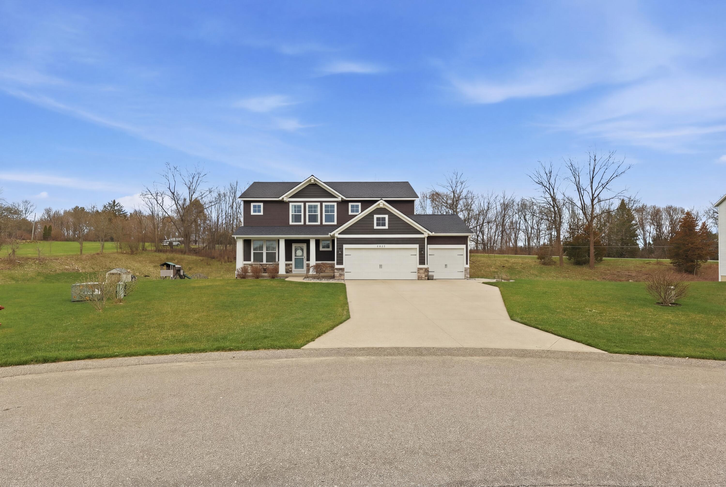 8433 Sunnyview Road Southeast Caledonia, MI 49316 - Photo 2 of 31 IMG_3144