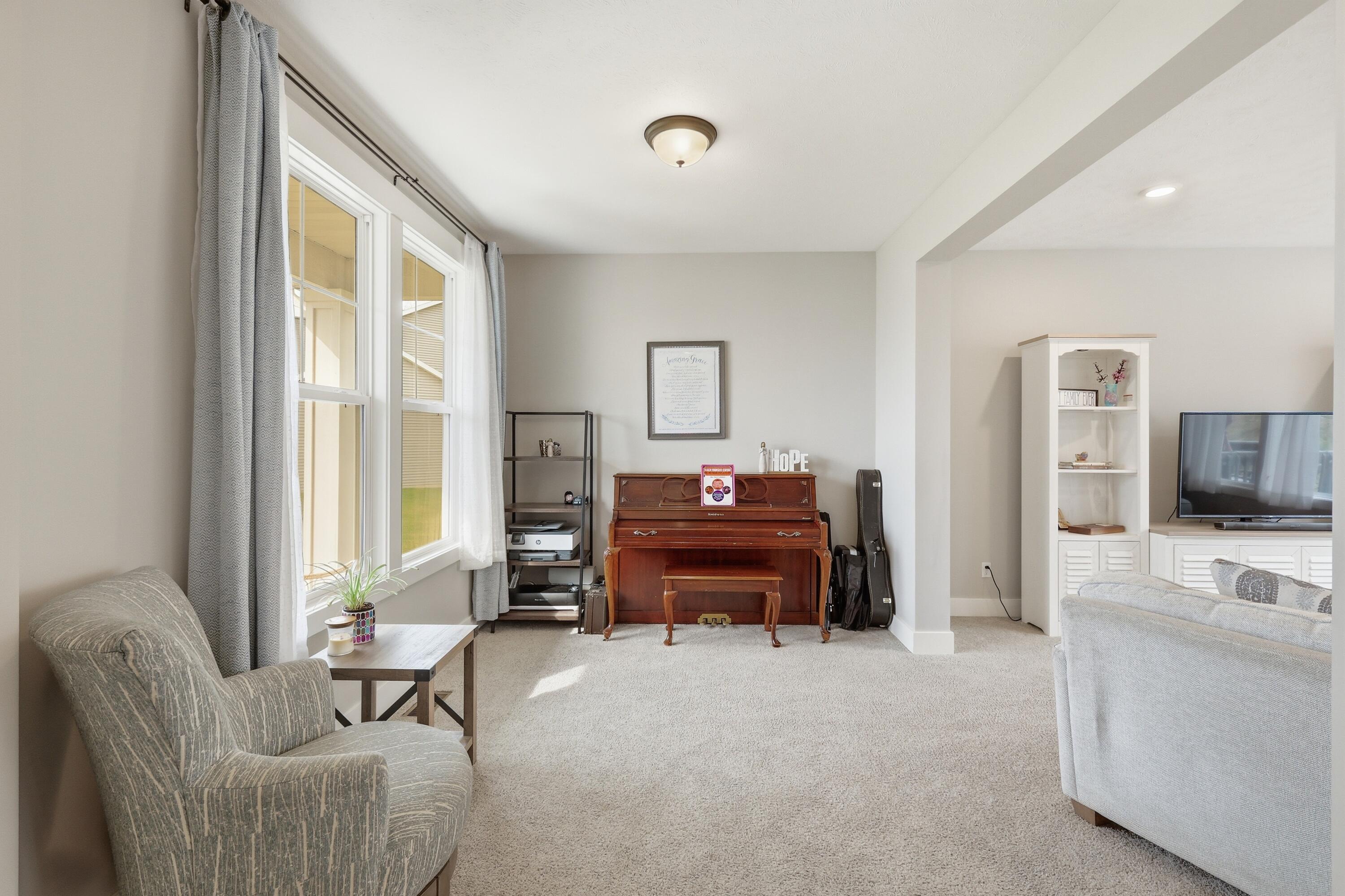 8433 Sunnyview Road Southeast Caledonia, MI 49316 - Photo 6 of 31 IMG_3149