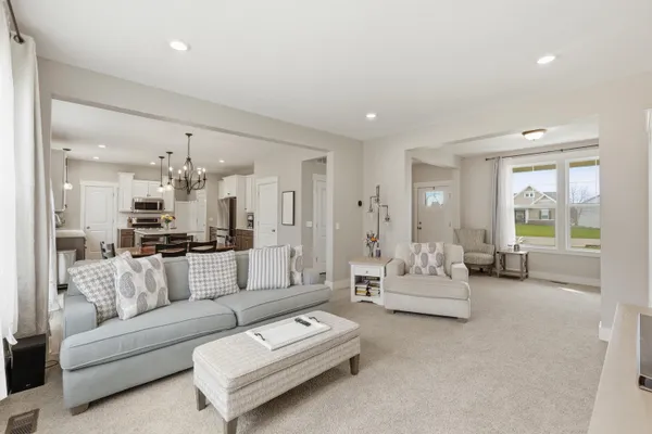 $600,000 | 8433 Sunnyview Road Southeast, Caledonia, MI 49316