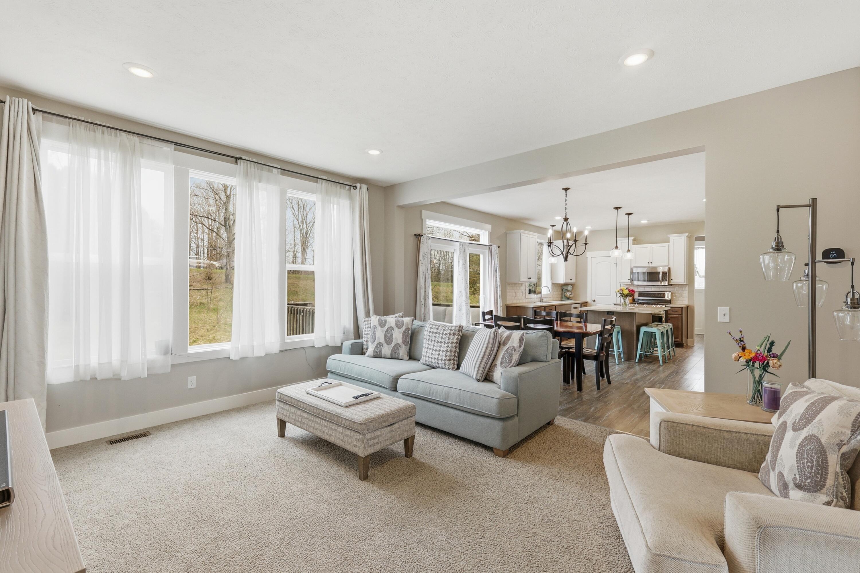 8433 Sunnyview Road Southeast Caledonia, MI 49316 - Photo 9 of 31 IMG_3147