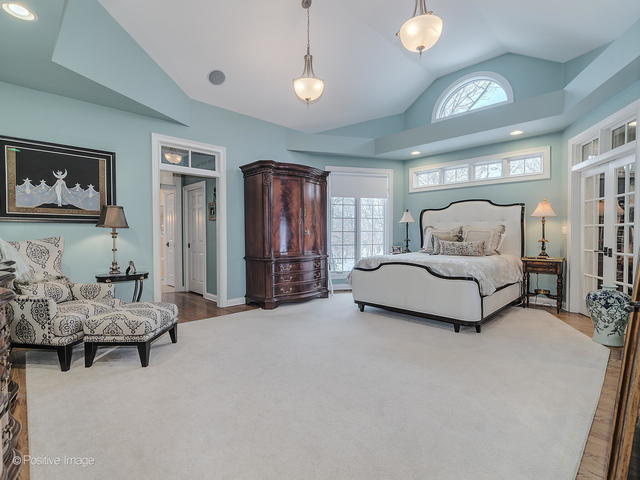 20 Ashton Drive Burr Ridge, IL 60527 - Photo 27 of 59 a spacious bedroom with furniture and a large window