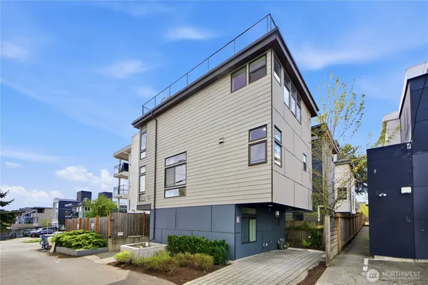 $948,000 | 4106 Linden Avenue North, Unit B, Seattle, WA 98103
