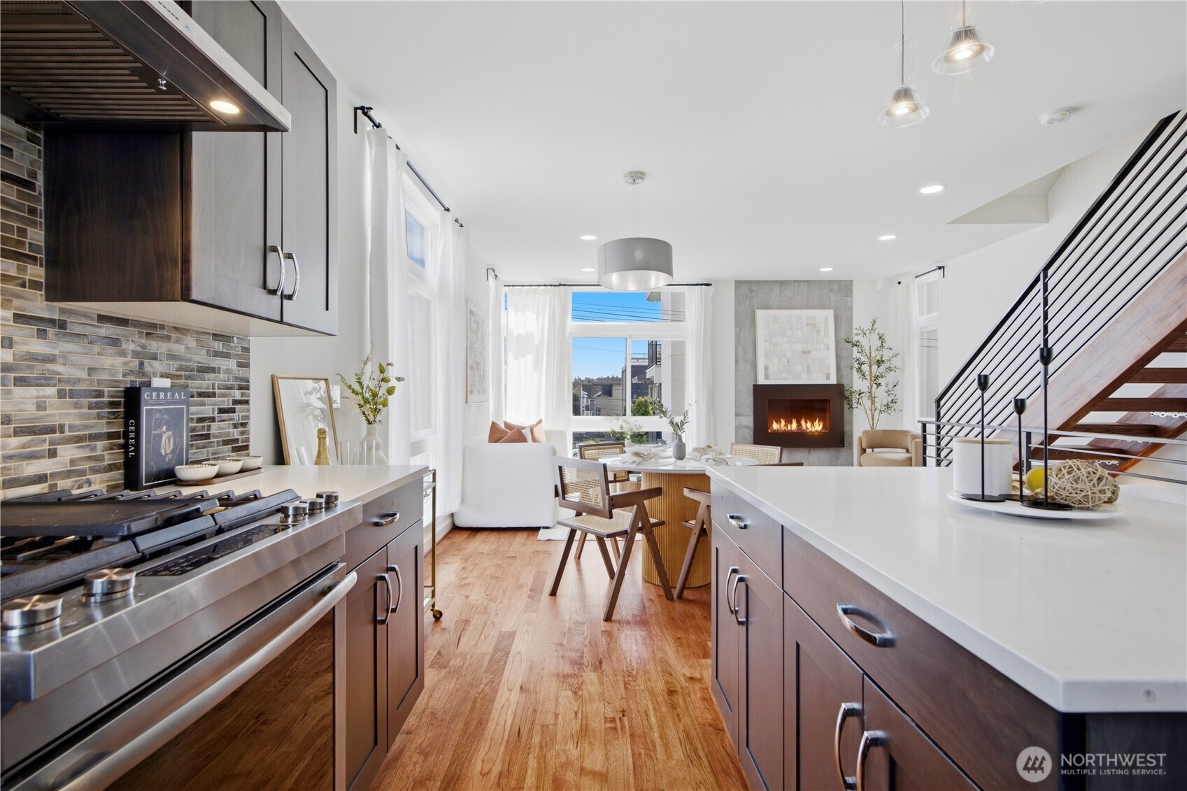 4106 Linden Avenue North, Unit B Seattle, WA 98103 - Photo 11 of 29