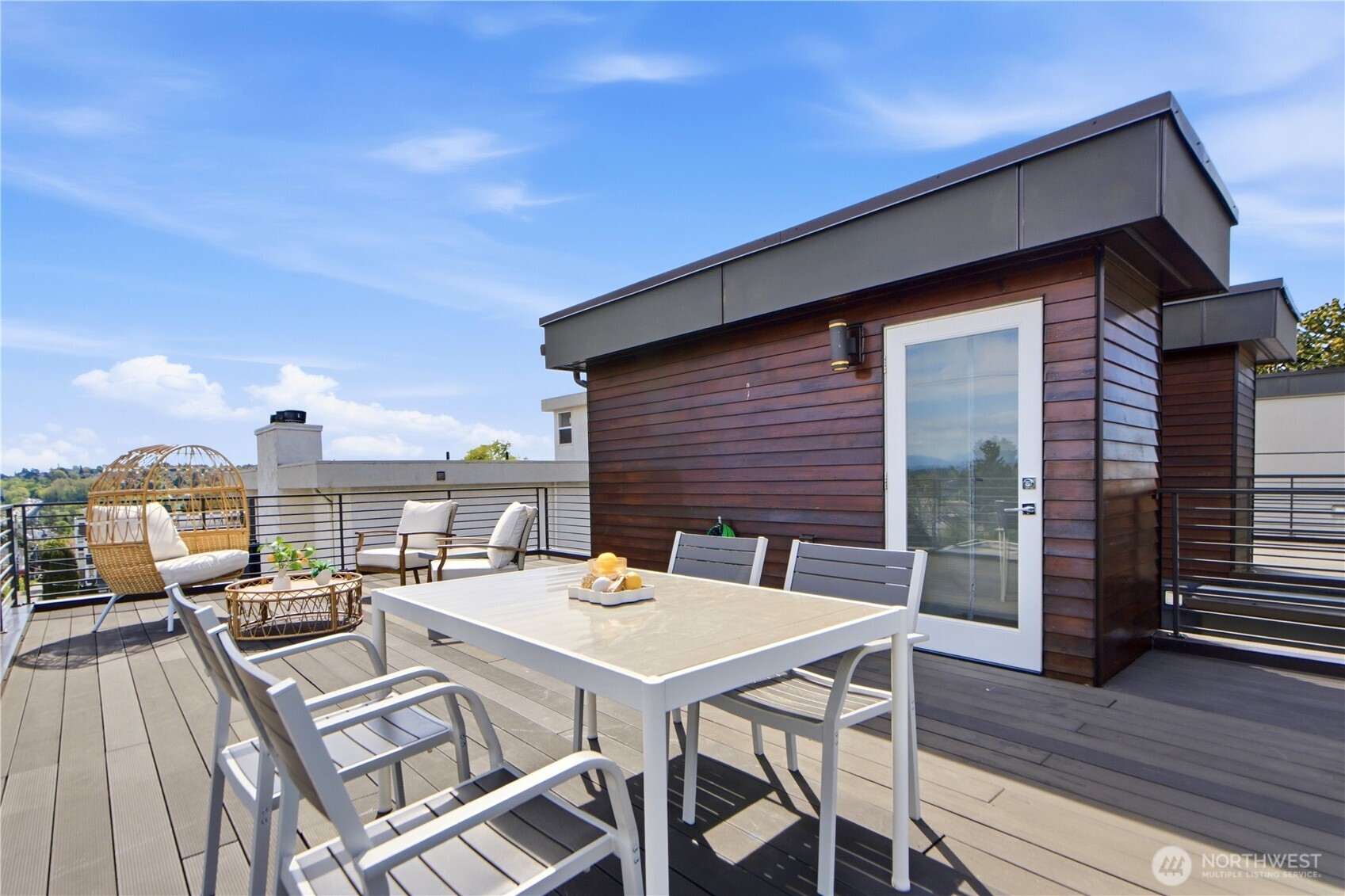 4106 Linden Avenue North, Unit B Seattle, WA 98103 - Photo 20 of 29