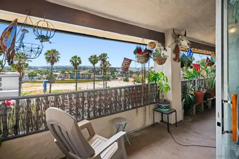 $711,000 | 2540 Clairemont Drive, Unit 307, San Diego, CA 92117